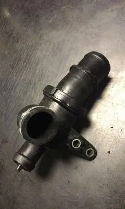 Thermostat/thermostat housing