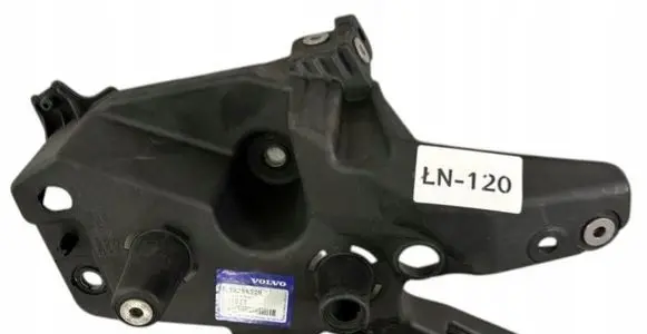 Volvo XC60 Generator/alternator bracket 32288928