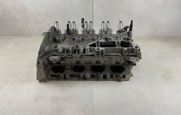 Volkswagen Golf VII Engine head 06L403S 06L103475E 06E103697M