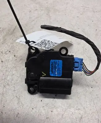 Hyundai Sonata Air flap motor/actuator D332JY9AA02