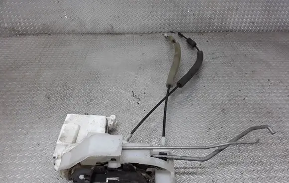 Mazda CX-7 Front door lock