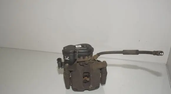 BMW 5 F10 F11 Rear brake caliper 6793047 34216793047