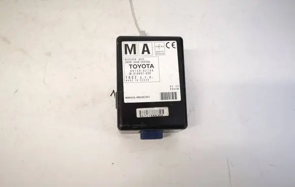 Toyota Auris E180 Door control unit/module 8974002100 61B657000