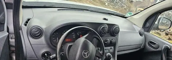 Mercedes-Benz Citan W415 Dashboard brak