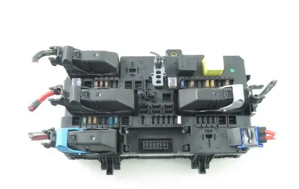 Opel Astra H Central body control module 13145017CD