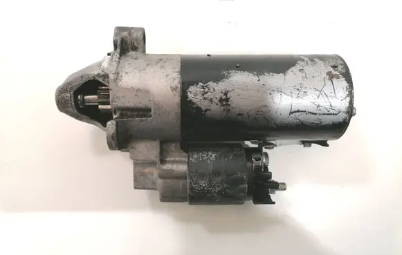 Volkswagen PASSAT B5.5 Starter motor 068911024G 0001110136