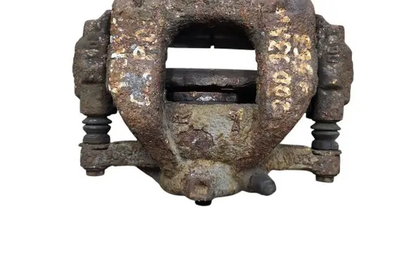 Toyota Avensis T250 Front brake caliper 