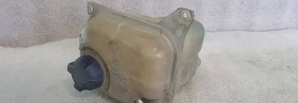 Audi 80 90 S2 B4 Coolant expansion tank/reservoir 8A0121407A