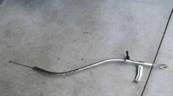 Mitsubishi Pajero Oil level dip stick 200KM
