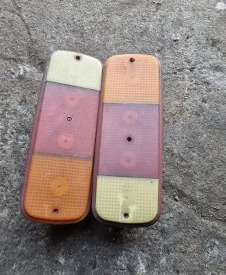 Mercedes-Benz 207 310 Rear/tail lights