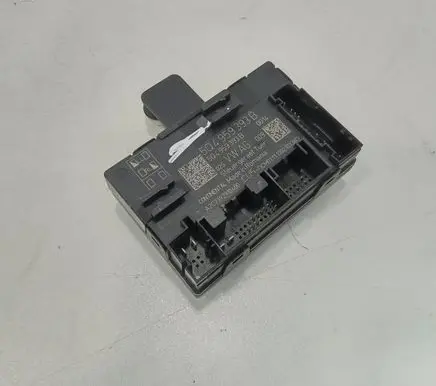Volkswagen Golf VII Door control unit/module 5Q4959393B