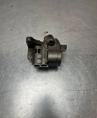 Volkswagen Multivan T5 Oil pump 03L115105D 03L115153A 03L115109
