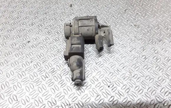 Volkswagen Sharan Vacuum valve 1J0906283C
