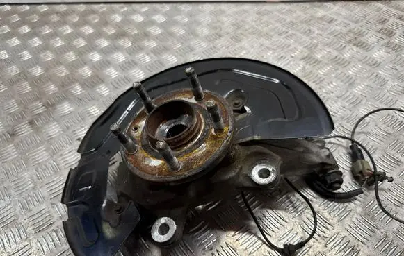 Ford Explorer V Front wheel hub BB533K170A BB5Z1104A HUB87