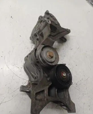 Volkswagen Crafter Generator/alternator bracket 03L903143L