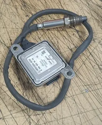 Mercedes-Benz C W205 Lambda probe sensor A0009059603