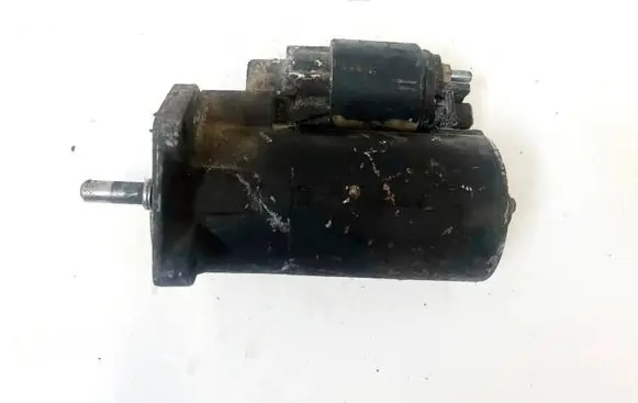 Volkswagen Caddy Starter motor 0001112027