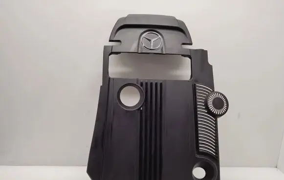 Mercedes-Benz E W212 Engine cover (trim) A2710101267