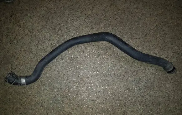BMW 7 E65 E66 Engine coolant pipe/hose 64218377699