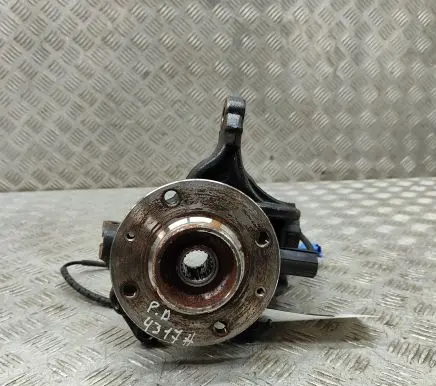 Citroen C3 Front wheel hub 1607557580