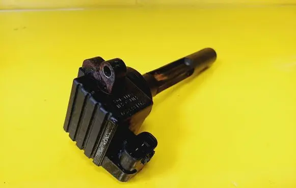 Opel Frontera B High voltage ignition coil 8971363250