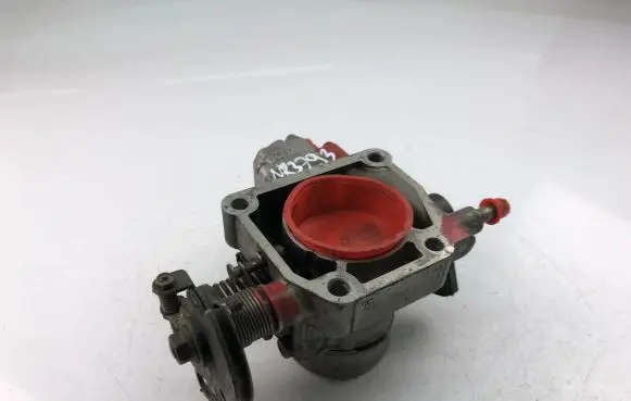 Mazda 626 Throttle valve E9T0687