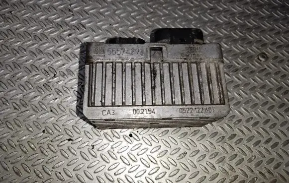 Opel Insignia A Glow plug pre-heat relay 55574293 0522122601