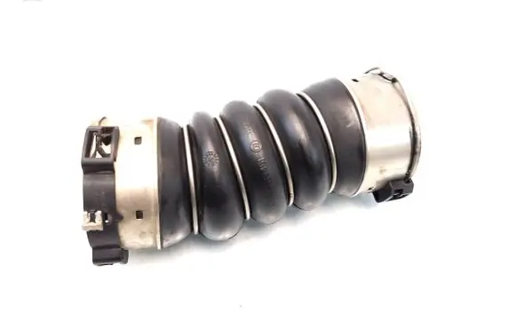 BMW 5 F10 F11 Intercooler hose/pipe 8513451