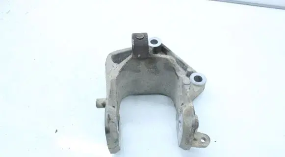 Dodge Grand Caravan Gearbox mounting bracket 04721570AB