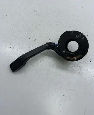 Volkswagen PASSAT B3 Indicator stalk