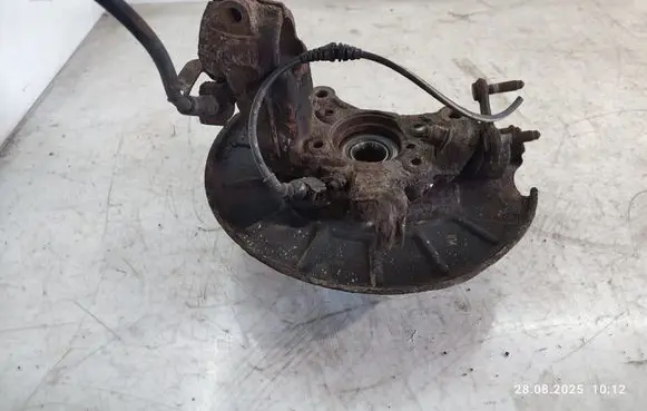 Skoda Superb B6 (3T) Front wheel hub