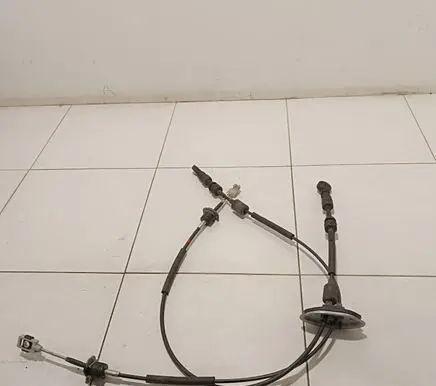 Hyundai Santa Fe Gear shift cable linkage Nocode
