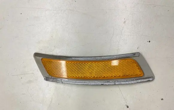 BMW 5 F10 F11 Front reflector 7203265