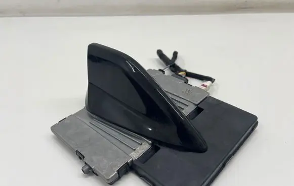 Peugeot 3008 III Aerial GPS antenna 9864162580