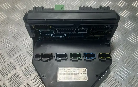 Mercedes-Benz C W204 SAM control unit A2129005812 A2129015104