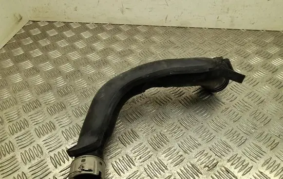 BMW 5 G60 Air intake hose/pipe 242441