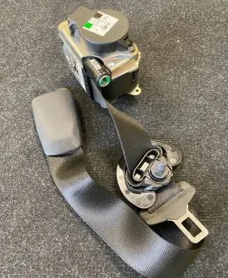 BMW X1 F48 F49 Front seatbelt 7401714