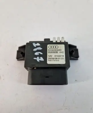 Audi A4 S4 B8 8K Fuel injection pump control unit/module 8K0906093D