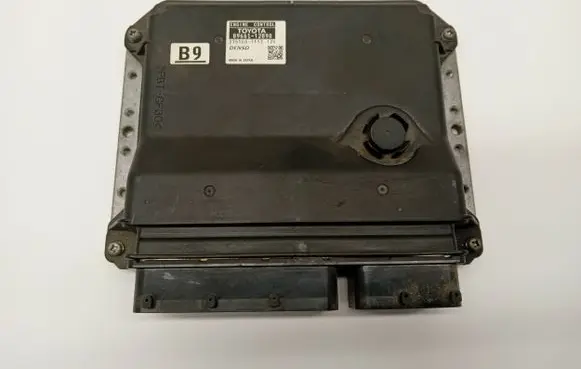 Toyota Auris 150 Engine control unit/module 8966112B90 2751007112
