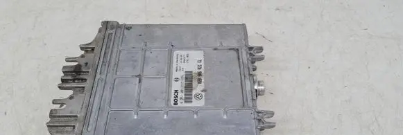 Volkswagen PASSAT B5 Engine control unit/module 028906021GL 28SA3177 0281001655