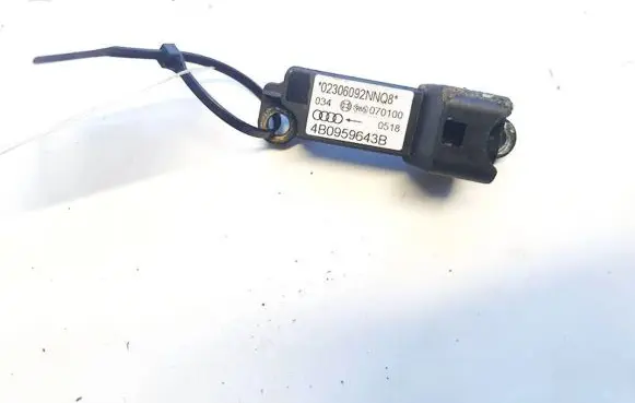 Audi A6 S6 C5 4B Airbag deployment crash/impact sensor 4b0959643b 02306092nnq8