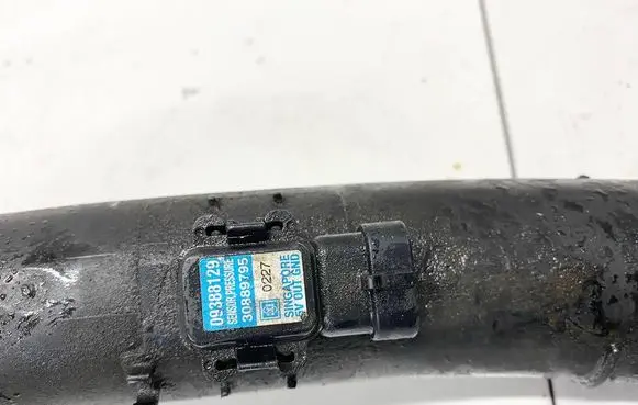 Volvo S40, V40 Air pressure sensor 30889795 09388129