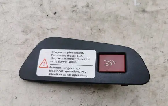 Peugeot 508 RXH Tailgate/trunk/boot open switch 9689074277 90441A2 2985400