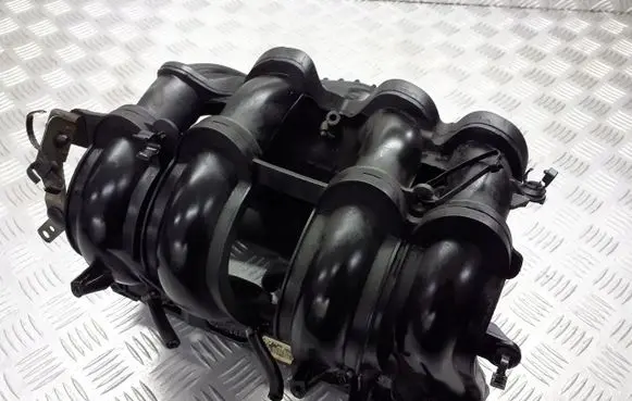 Ford Focus Intake manifold 4M5G-9424-CB