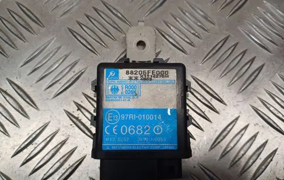 Subaru Impreza II Immobilizer control unit/module 88205FE000