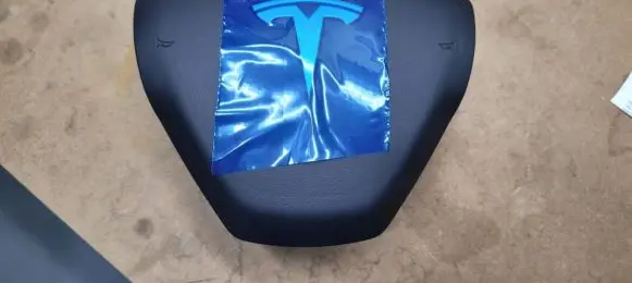 Tesla Model Y Passenger airbag