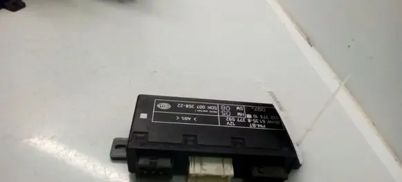 BMW 5 E39 Door control unit/module 61358377592 12037310 5DK00735822