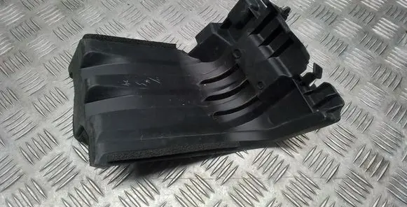 Lexus RX 450H Intercooler air guide/duct channel 5329248010
