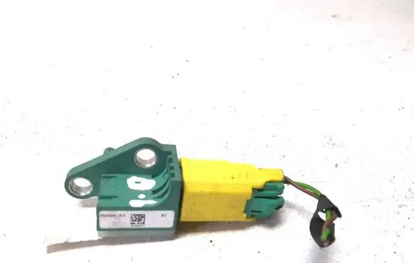 Volkswagen PASSAT B6 Airbag deployment crash/impact sensor 26060103