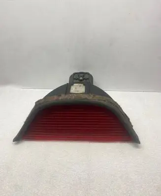 BMW 5 E39 Third/center stoplight 8360568